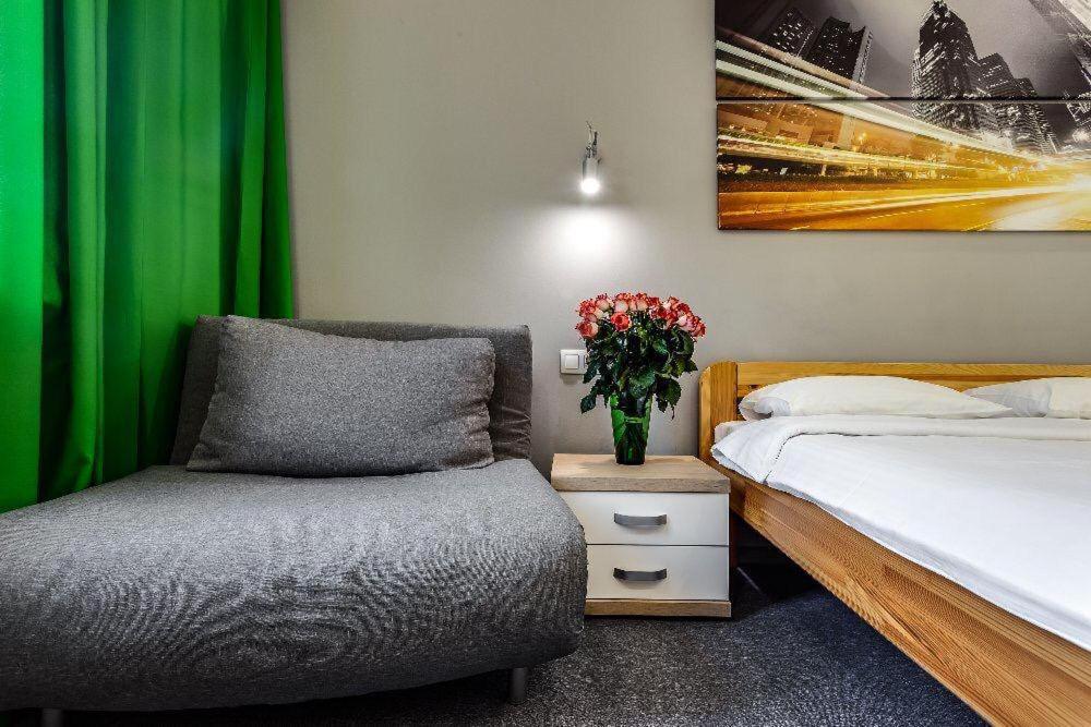 The Cube Rooms Лвив Екстериор снимка