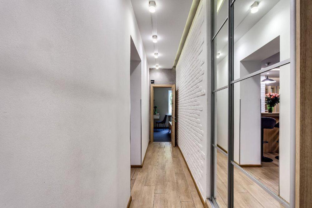 The Cube Rooms Лвив Екстериор снимка
